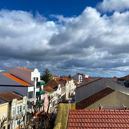 Vakantiehuis Casa Da Fonte - Vintage House And Rooftop Figueira da Foz